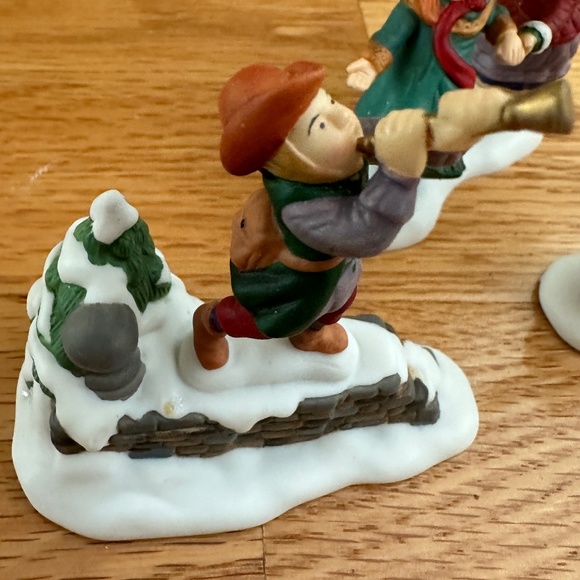 Department 56 Heritage Village Collection Nine Ladies Dancing IX Dickens Village - Picture 3 of 16